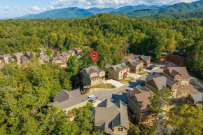 Pirates Peak by Eden Crest Gatlinburg